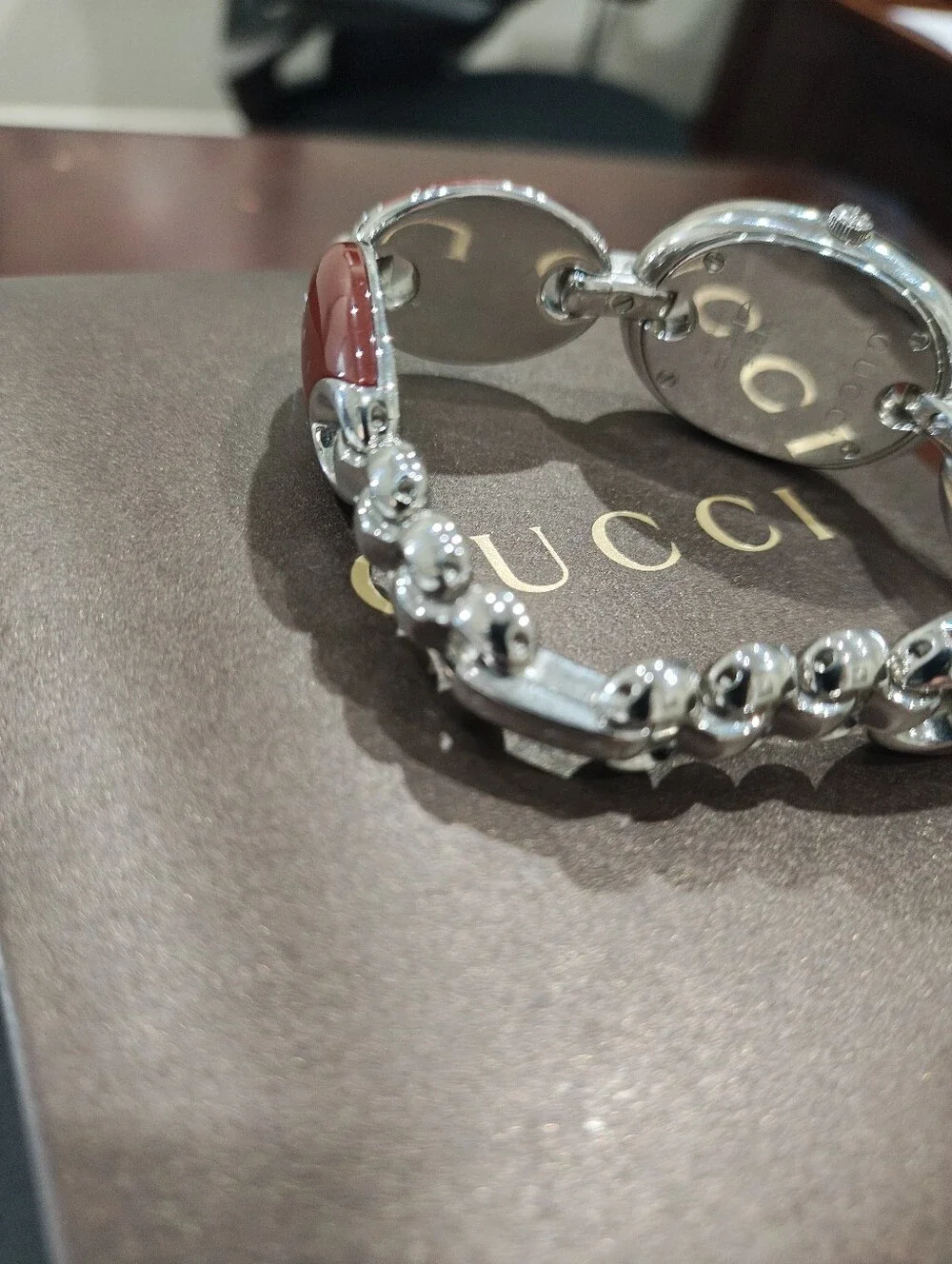 Gucci Marina Chain Women's Watch-YA 121516... Beautiful Rare Red Color